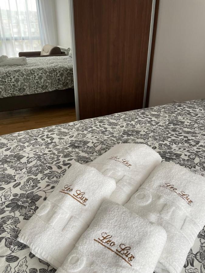 Leo Lux 2 Apartment Nis Bagian luar foto