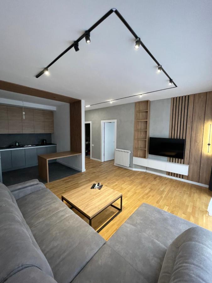 Leo Lux 2 Apartment Nis Bagian luar foto
